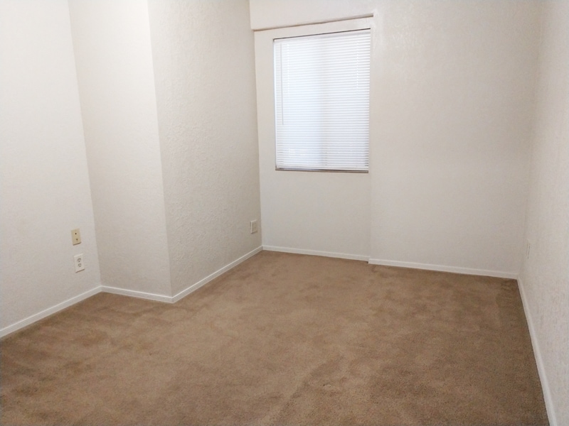 Bedroom 2 - 1806 S Roberts Rd