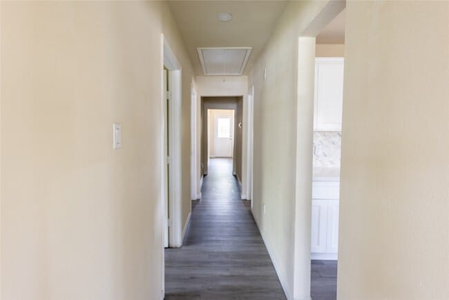 Building Photo - 4942 Bataan Rd