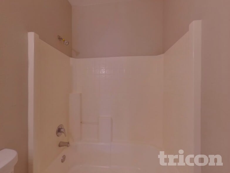 Building Photo - 9615 Stoney Creek Way