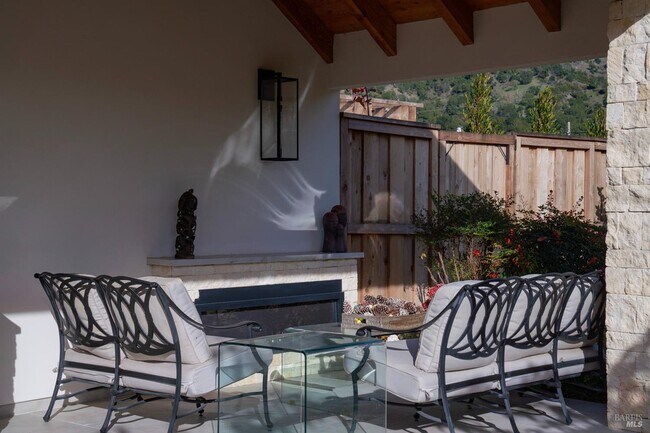 Building Photo - 6161 Silverado Trail