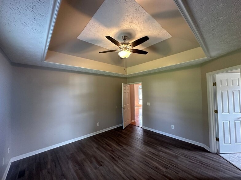 Building Photo - 3222 Briarhill Ct