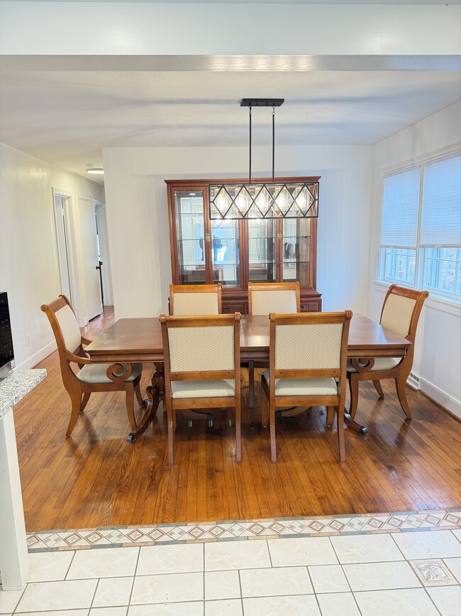 Building Photo - 2648 Melbourne Dr