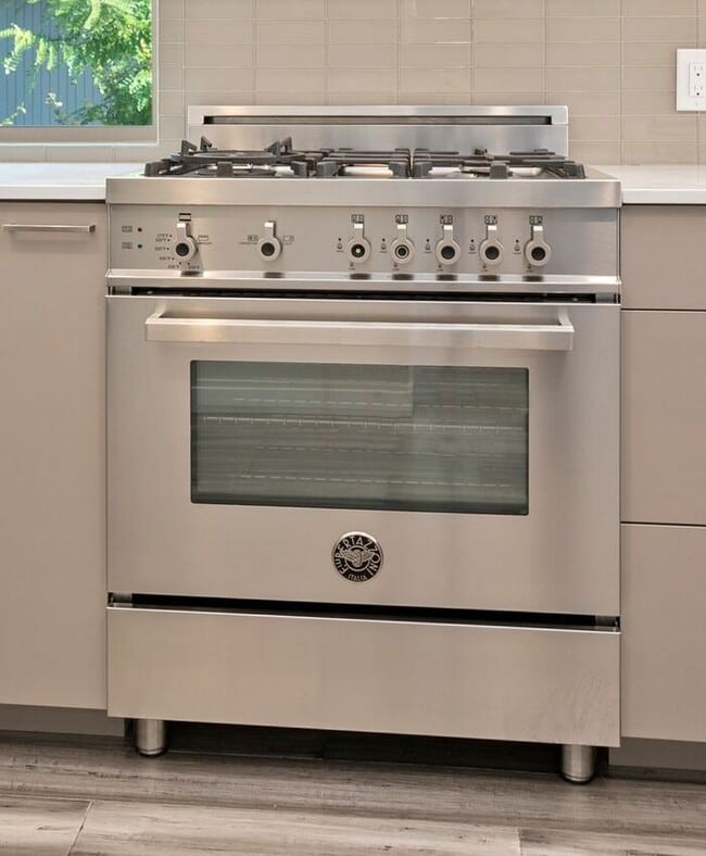 Building Photo - Elegant Mt. Baker End Unit Townhome with AIR CONDITIONING