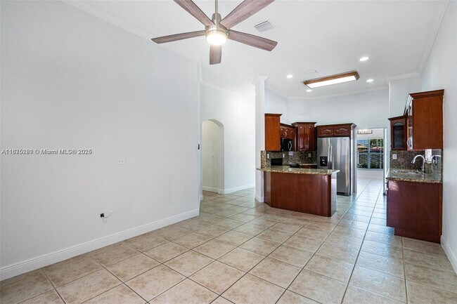Building Photo - 14880 SW 32nd St