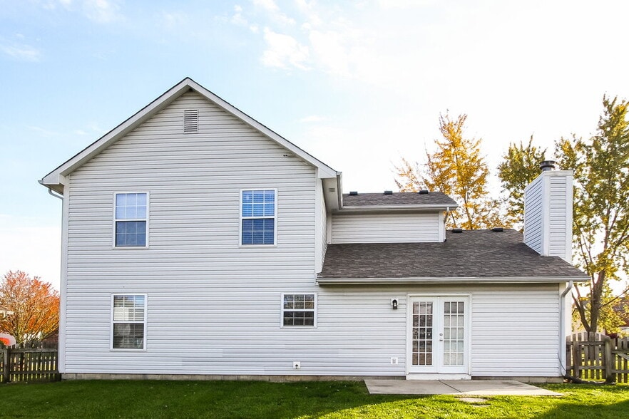 Building Photo - 12985 Dellinger Dr