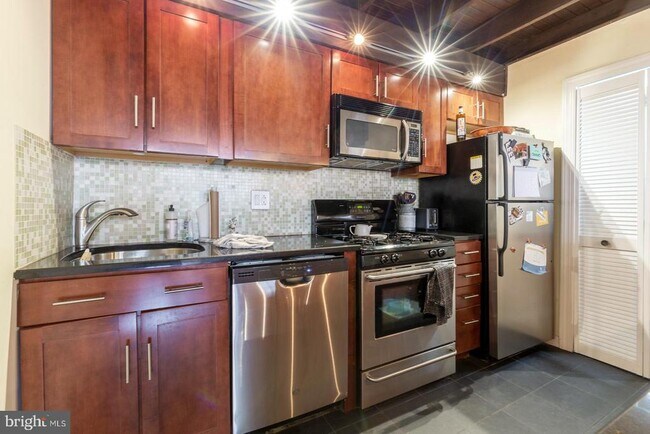 Building Photo - 844-46 N 29th St