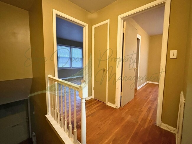 Building Photo - DUPLEX IN INDEPENDENCE!!!!