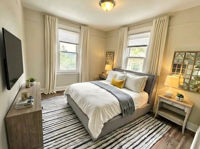 Building Photo - 3 Bed/1 Bath Single Family Home in Clairton