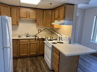Building Photo - Oak Tree Flats - 1105 - 204