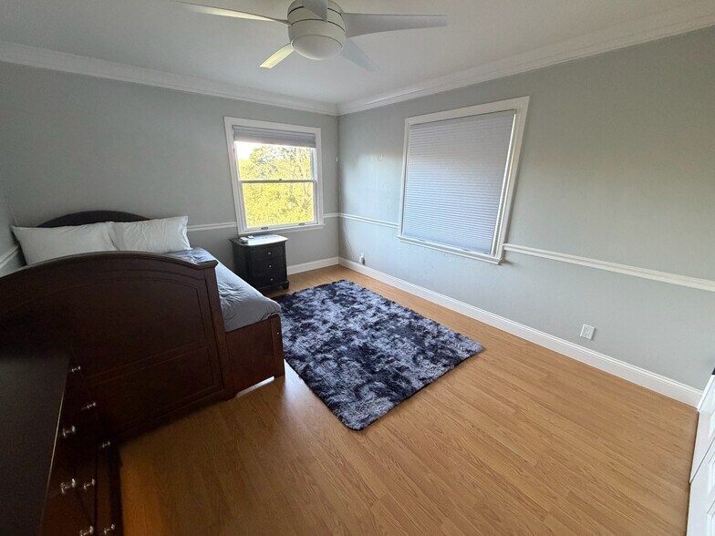 Building Photo - 125 Goodfellow Dr