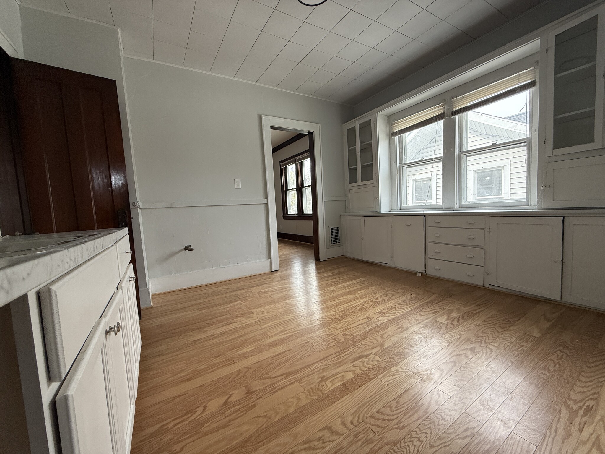 Kitchen - 318 Scio St