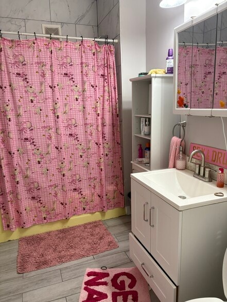 Building Photo - 1066 Commonwealth Ave