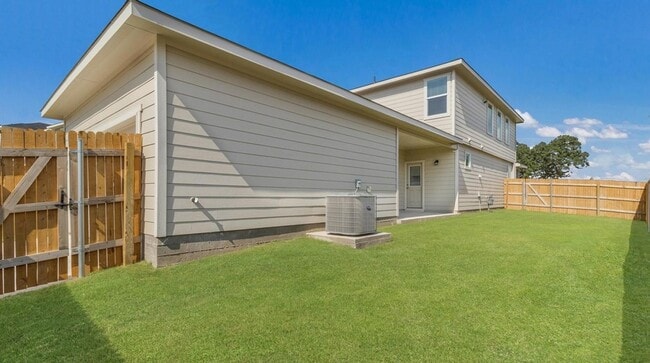 Building Photo - 321 Puerto Plata Ave