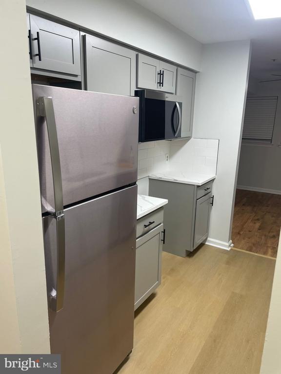 Building Photo - 8375 Montgomery Run Rd