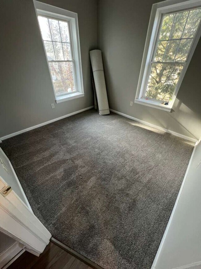 Building Photo - 4216 W Penn Ave