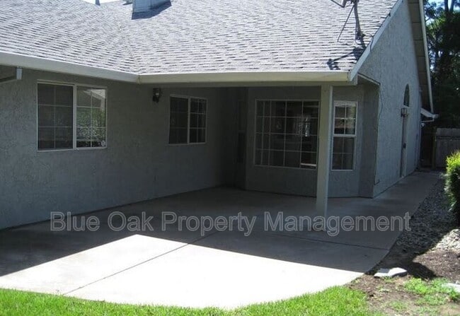 Building Photo - 1609 W 8th Ave