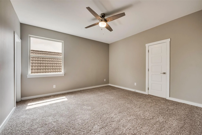 Building Photo - 914 St George Pl