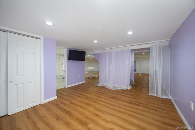 Building Photo - 46 Barnard Ave