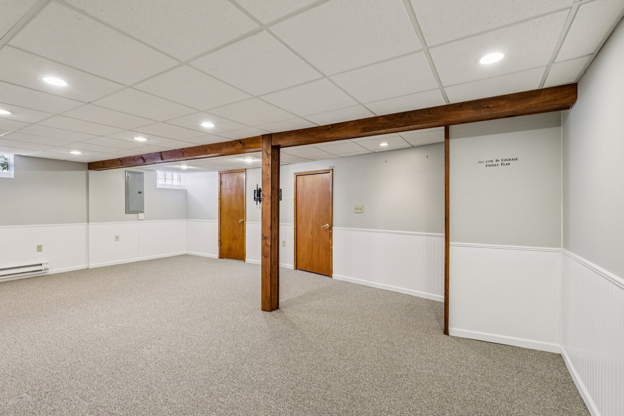 Building Photo - 6235 Sunnywood Dr