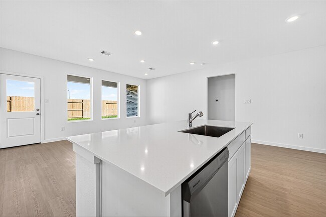 Building Photo - 16214 Texas Flatland Way