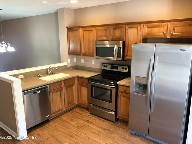 Building Photo - 8078 Summer Cove Ct