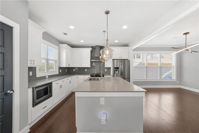 Building Photo - 2967 Silver Hill Terrace SE