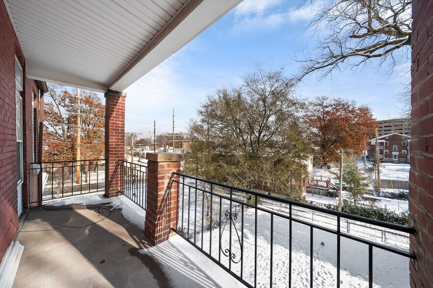 Building Photo - 1108 Tamm Ave