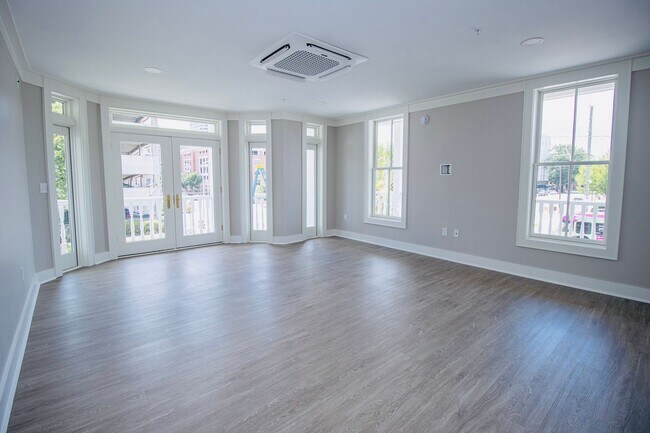 Building Photo - Historic Elegance Meets Modern Luxury – 1 ...
