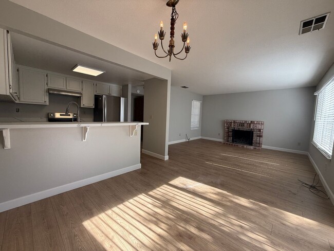 Building Photo - Bright & Remodeled 3 Bedroom 2.5 Bath Home in North San Jose