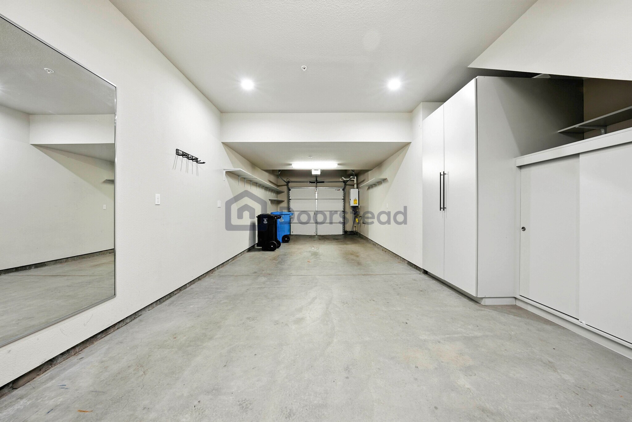 Building Photo - 363 Derby Ave