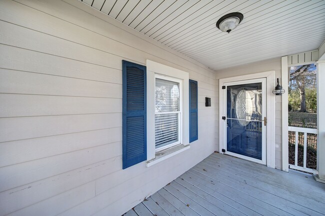 Building Photo - Wonderful Cottage Home in Gastonia!