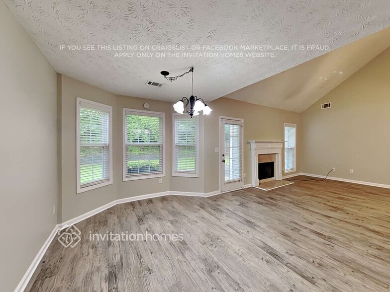 Building Photo - 975 Chapel Hill Dr SE