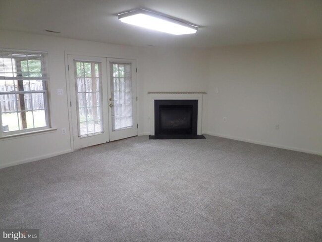 Building Photo - 822 Ferndale Terrace NE