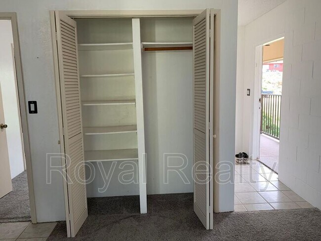 Building Photo - 480 Pio Dr