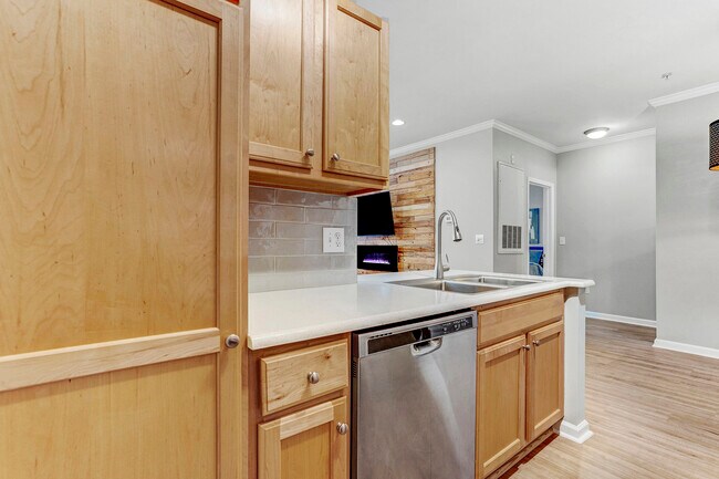 Building Photo - 801 Moratuck Dr