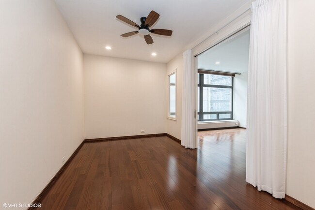 Building Photo - 680 N Lake Shore Dr