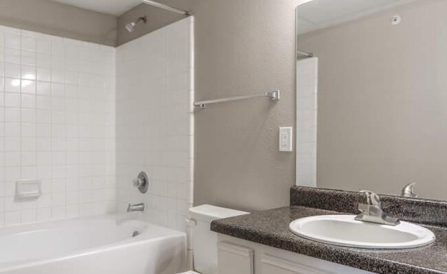 Building Photo - 1 bedroom in Houston TX 77082