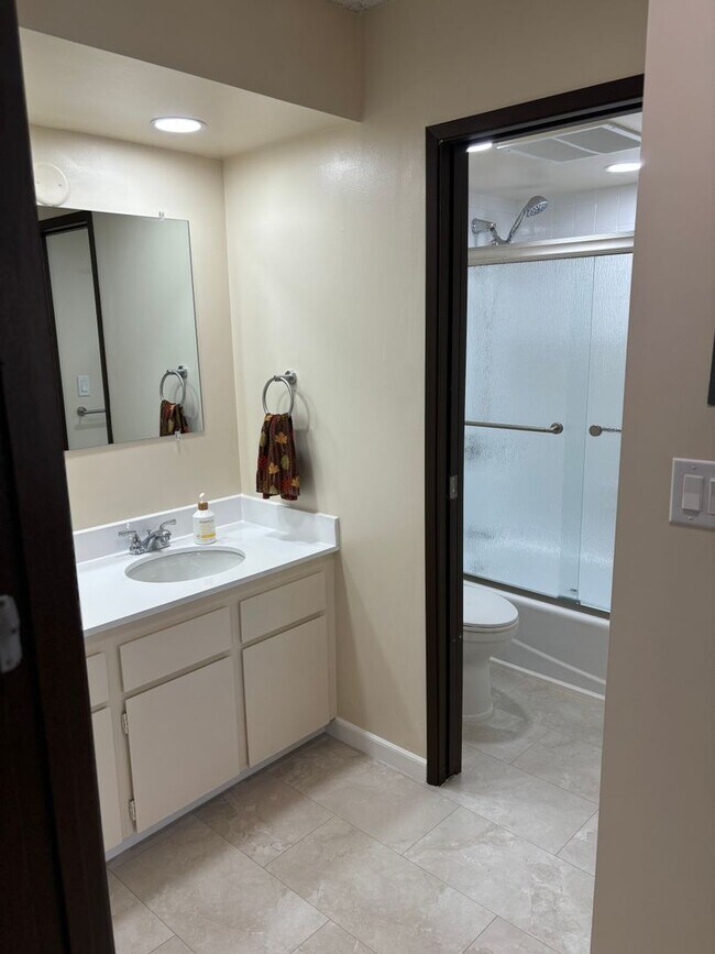 Building Photo - Available May 1, 2026 | Furnished 1 Bedroom, 1 bathroom and 1 assigned parking