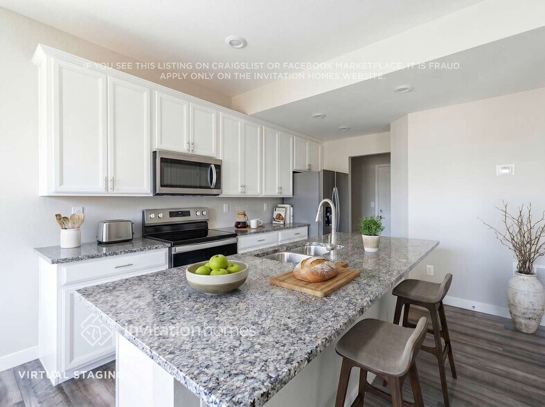 Building Photo - 11147 House Finch Ln