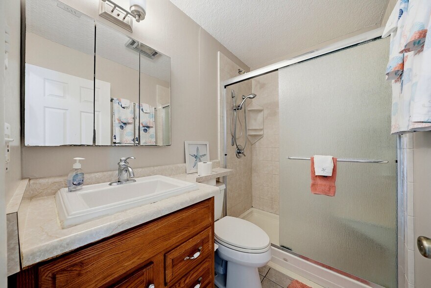 Building Photo - 2700 Bayshore Blvd