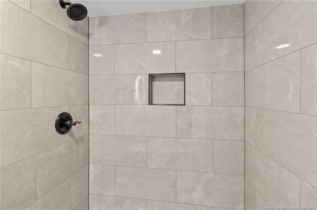 Building Photo - 714 Carnegie Dr