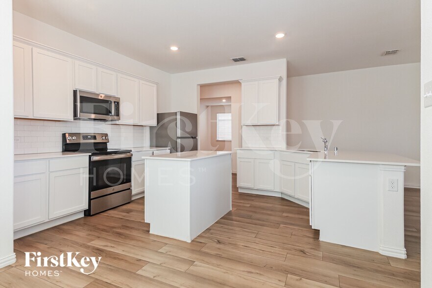 Building Photo - 206 Autumn Sage Ln