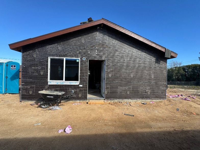 Building Photo - 14715 Mesa Dr