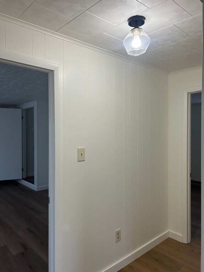 Building Photo - 12635 Williamsport Pike