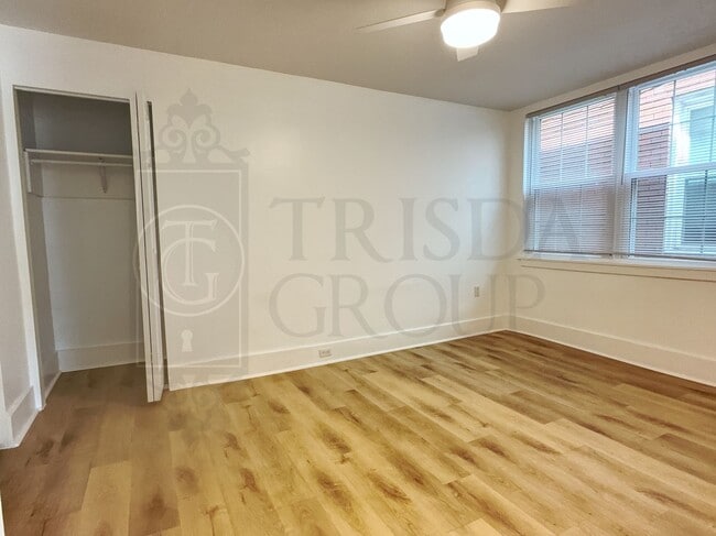 Building Photo - 1538 Fallowfield Ave