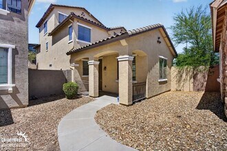 Building Photo - Beautiful 4Bdm 3.5Ba Home in South Phoenix!
