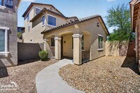 Building Photo - Beautiful 4Bdm 3.5Ba Home in South Phoenix!