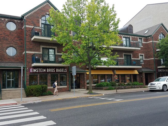 Primary Photo - 201 Northwestern Ave