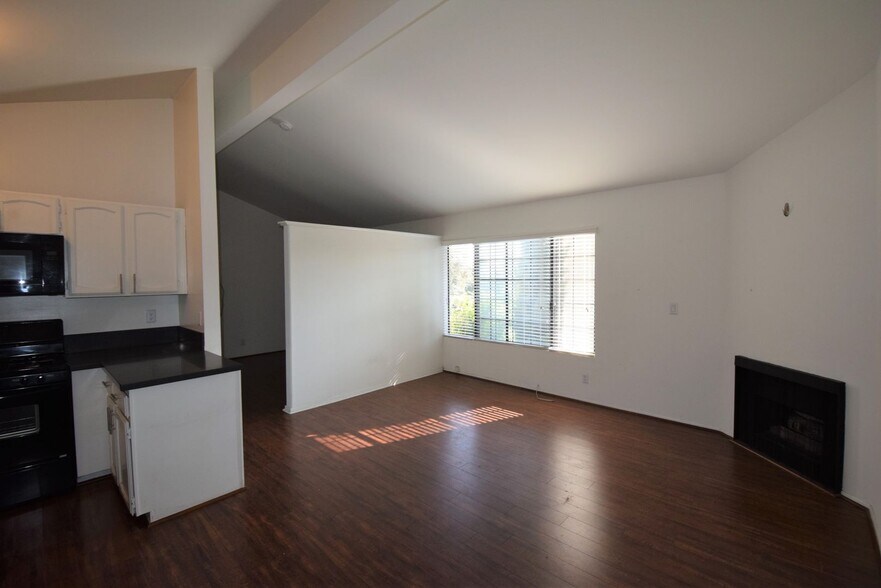 Building Photo - 5744 Colfax Ave