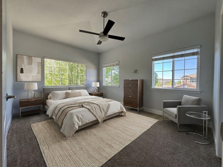 Master bedroom - 5015 Northern Lights Dr
